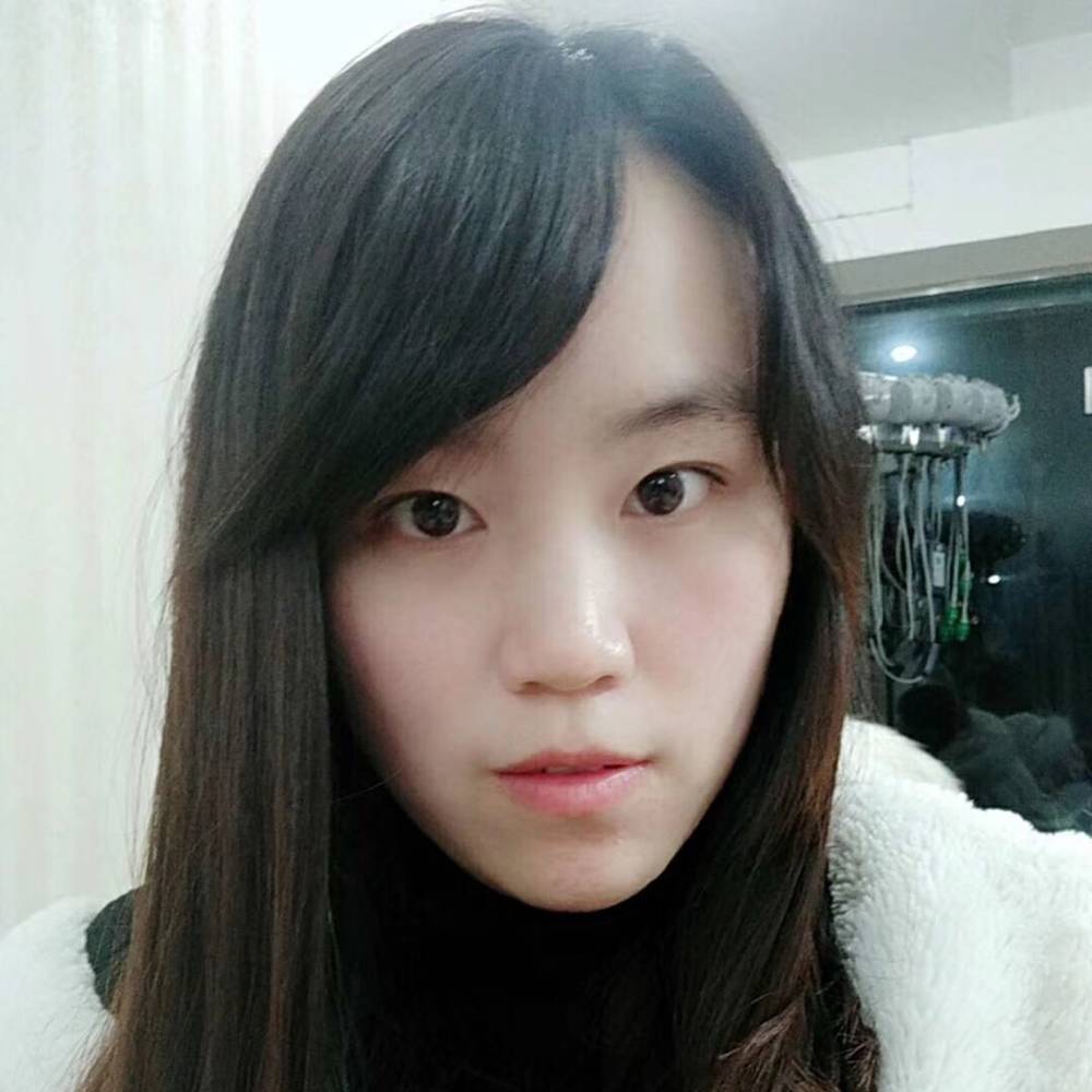 白开水端庄的照片