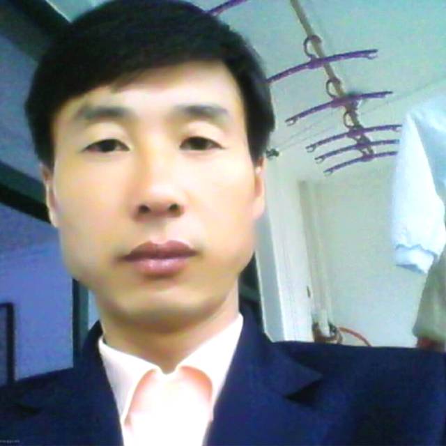 外套蹁跹酷酷的照片