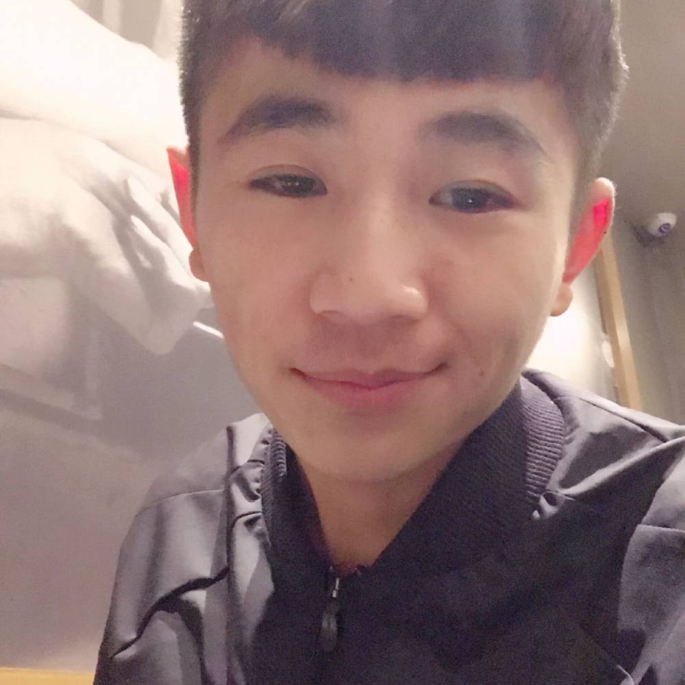 尼古拉斯李秃子的照片