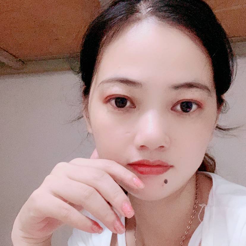 眼睛大倾心冬天的照片