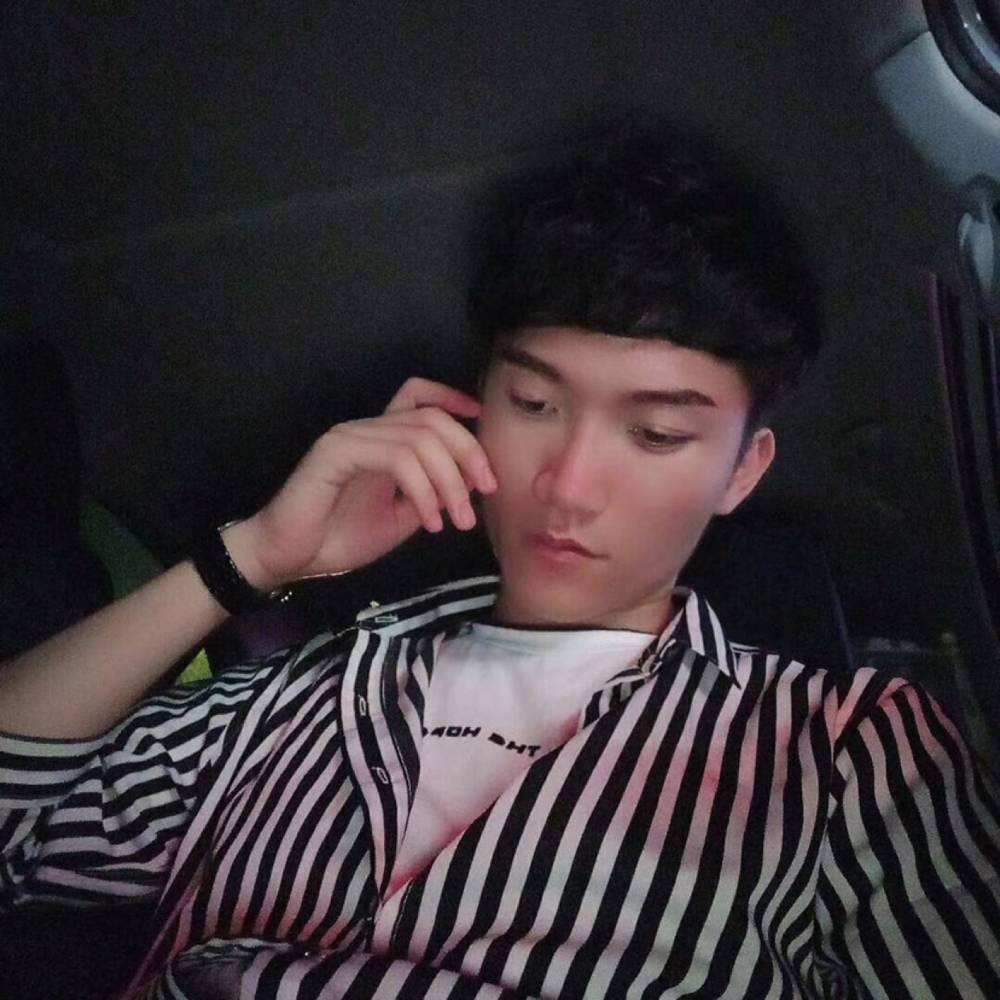 简凡凡的照片