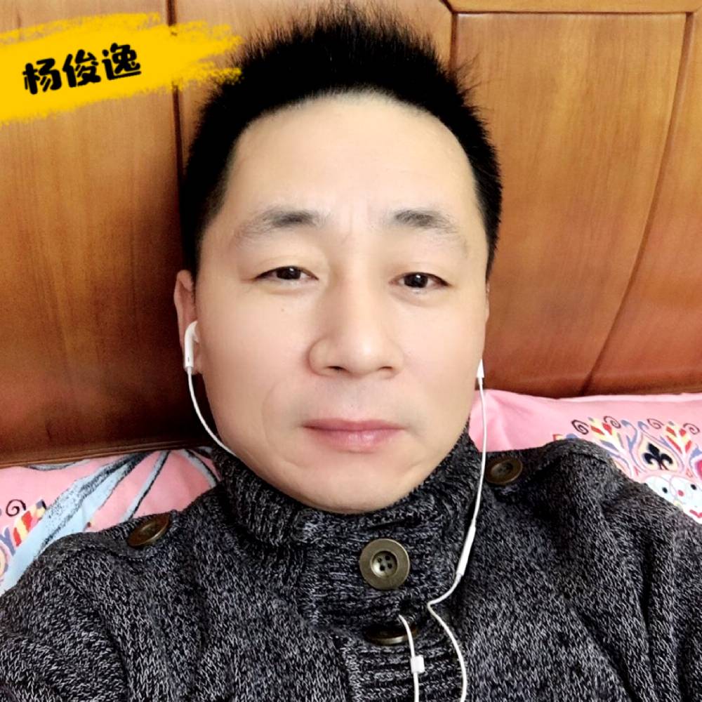 稳重成熟优雅的照片