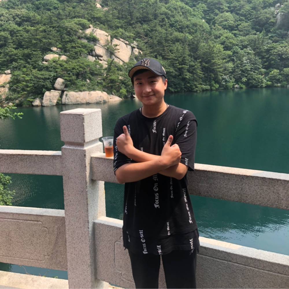 教科书般男孩的照片