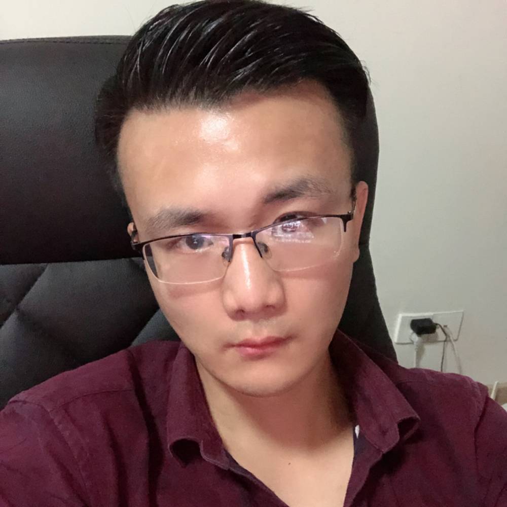 冷风深拥明媚的照片