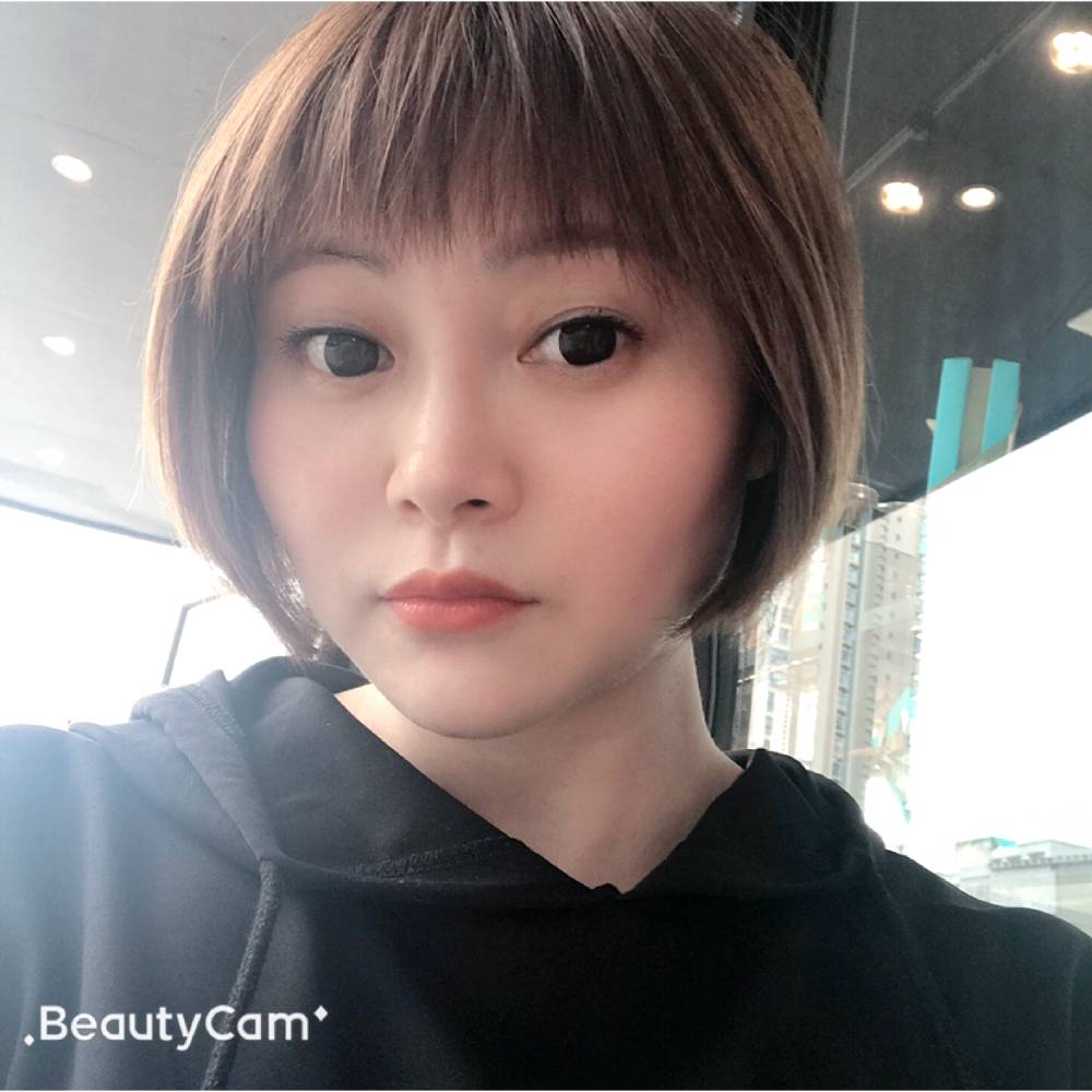 百里绯月的照片