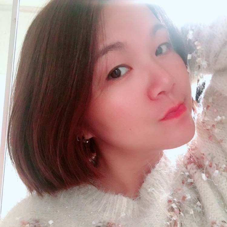 忧郁笑若溪的照片