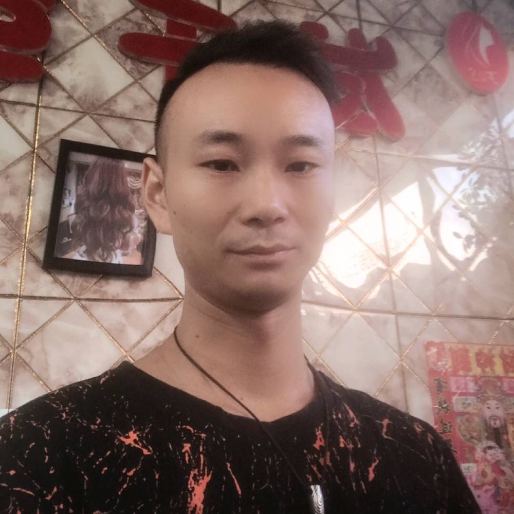 浩丁的照片
