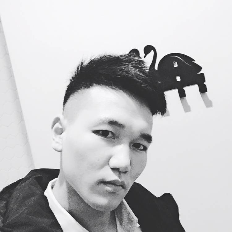 蓝天放弃鲤鱼的照片
