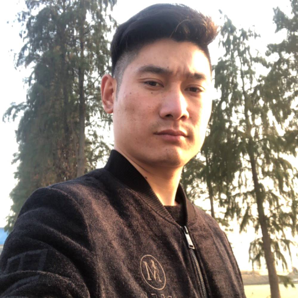 小虾米笑俏皮的照片