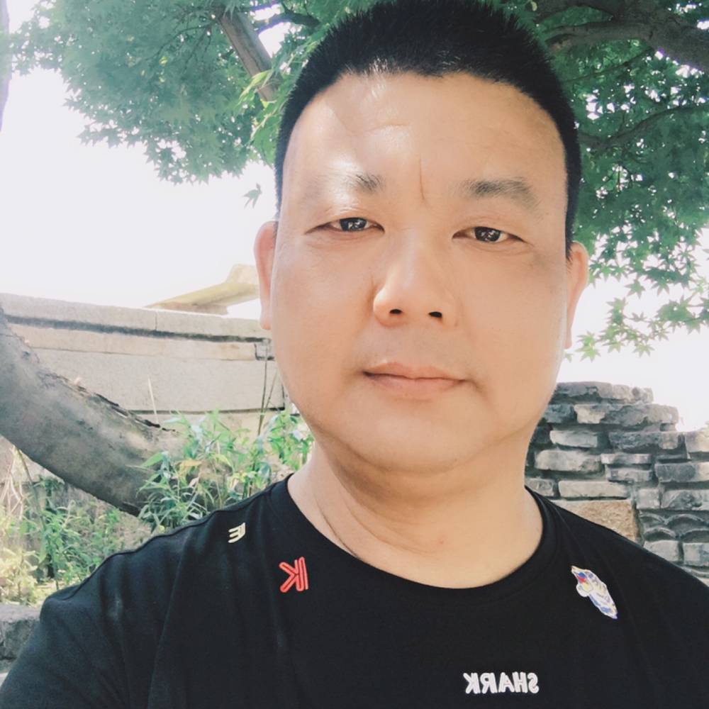 钱卫军的照片