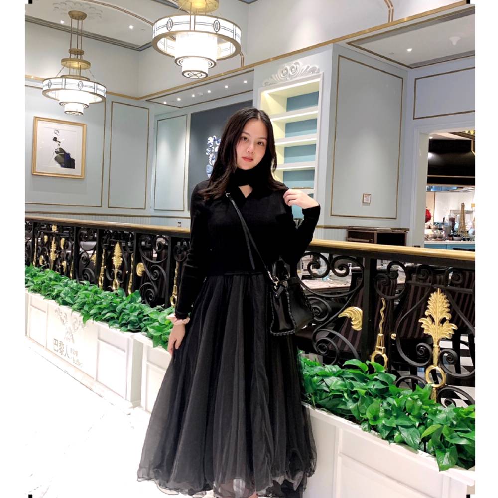 内向给石头的照片