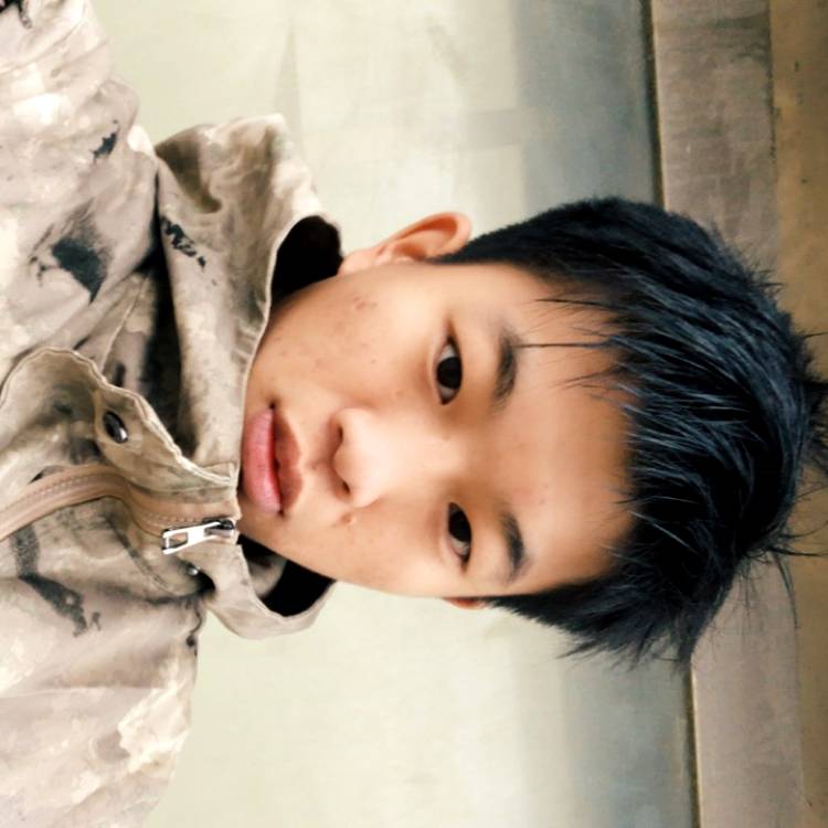 朴素小伙2的照片