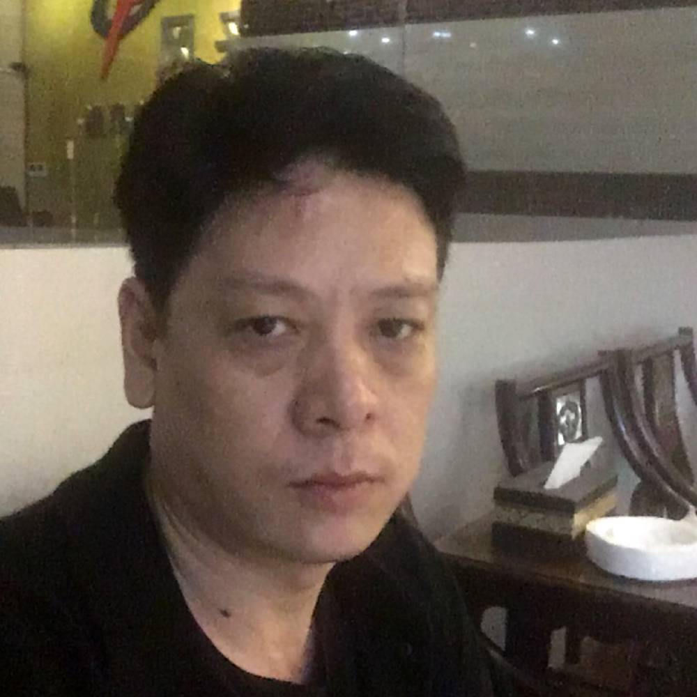 害羞和大侠的照片