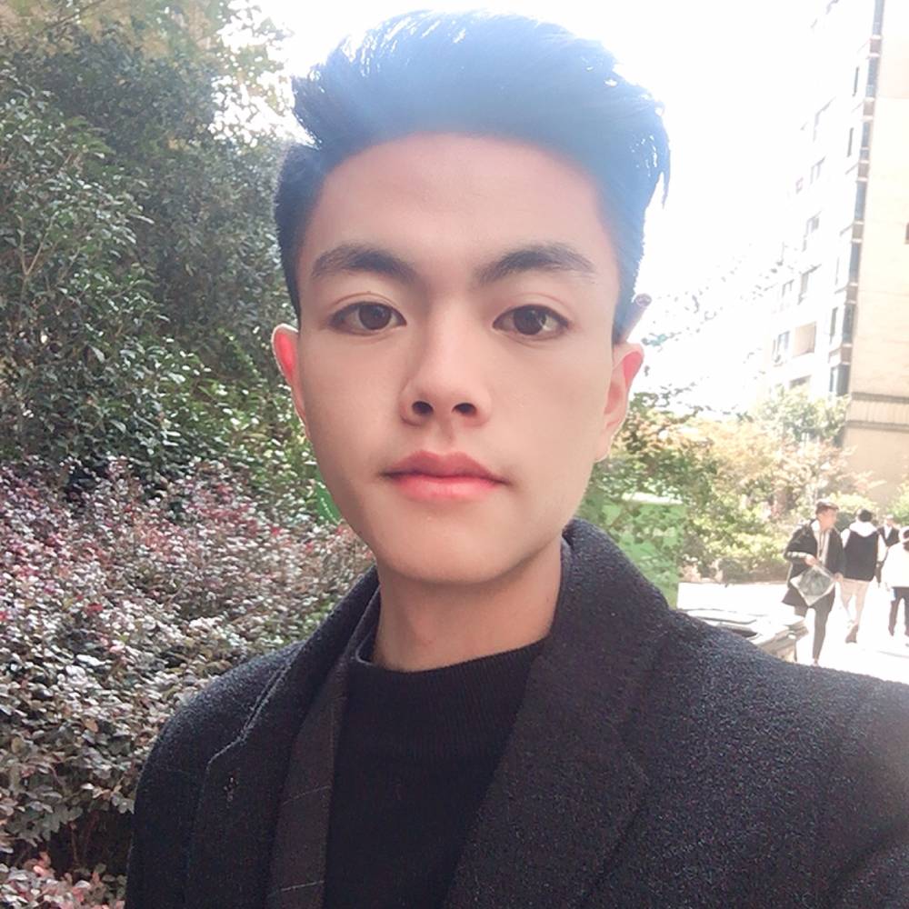 涟漪等待鲤鱼的照片