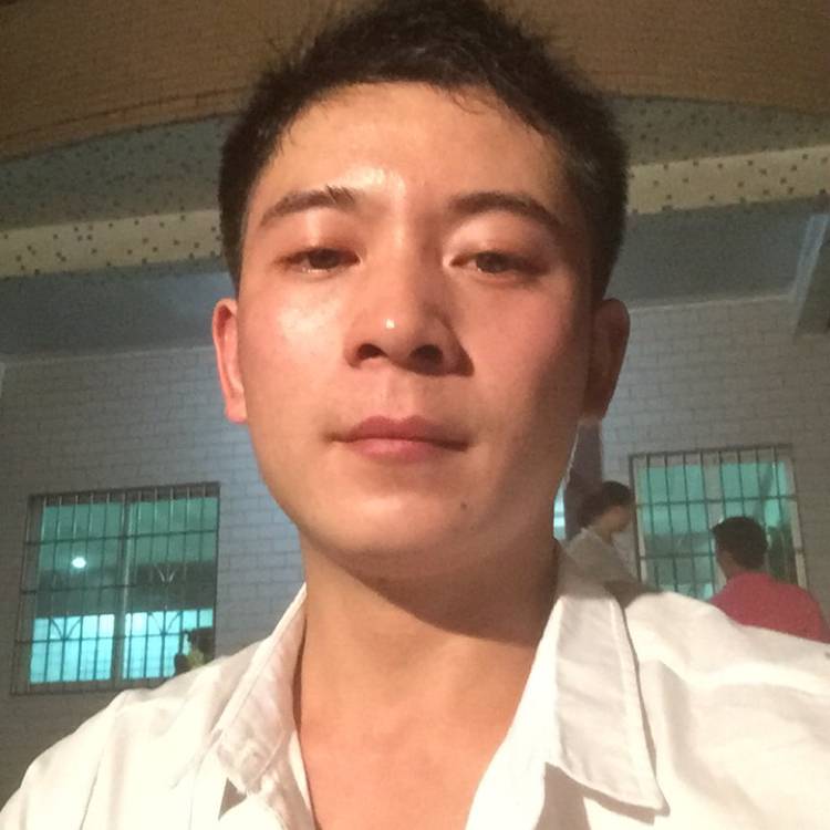 笑笑掩饰伤的照片