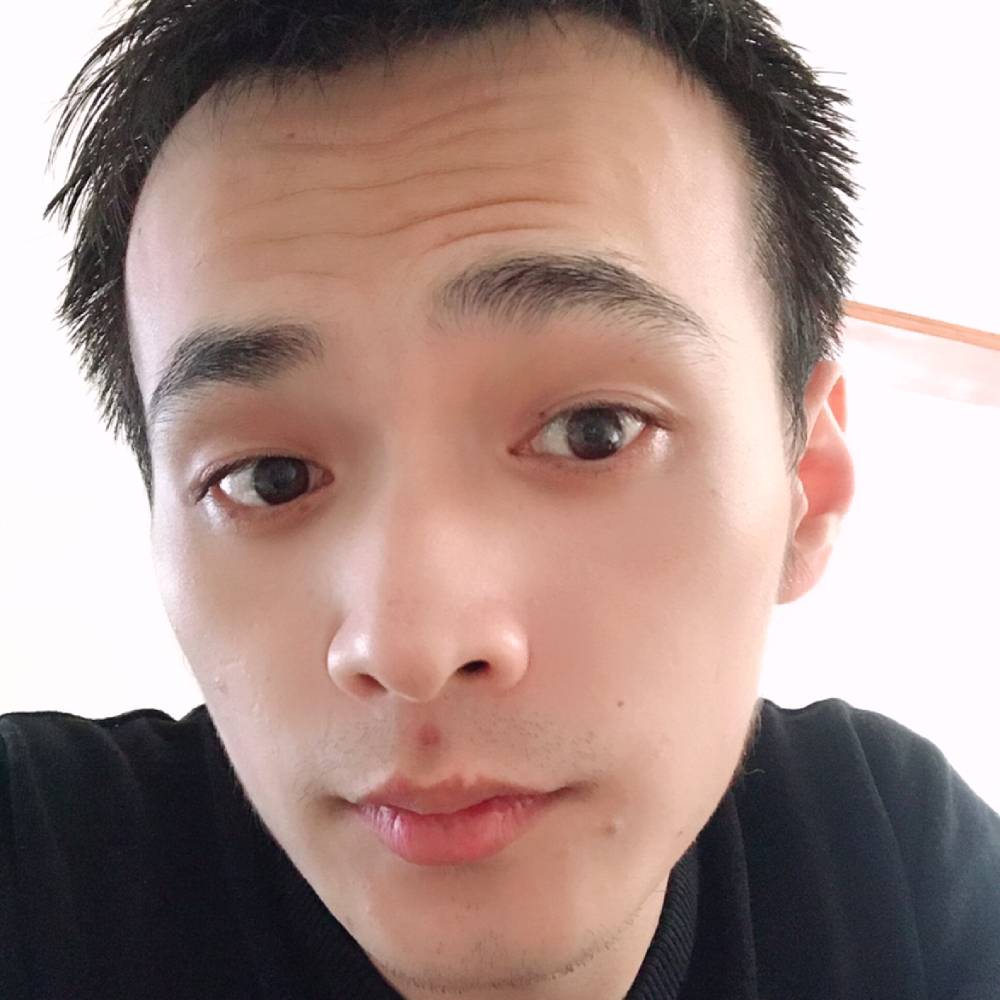 没有心智的小大叔的照片