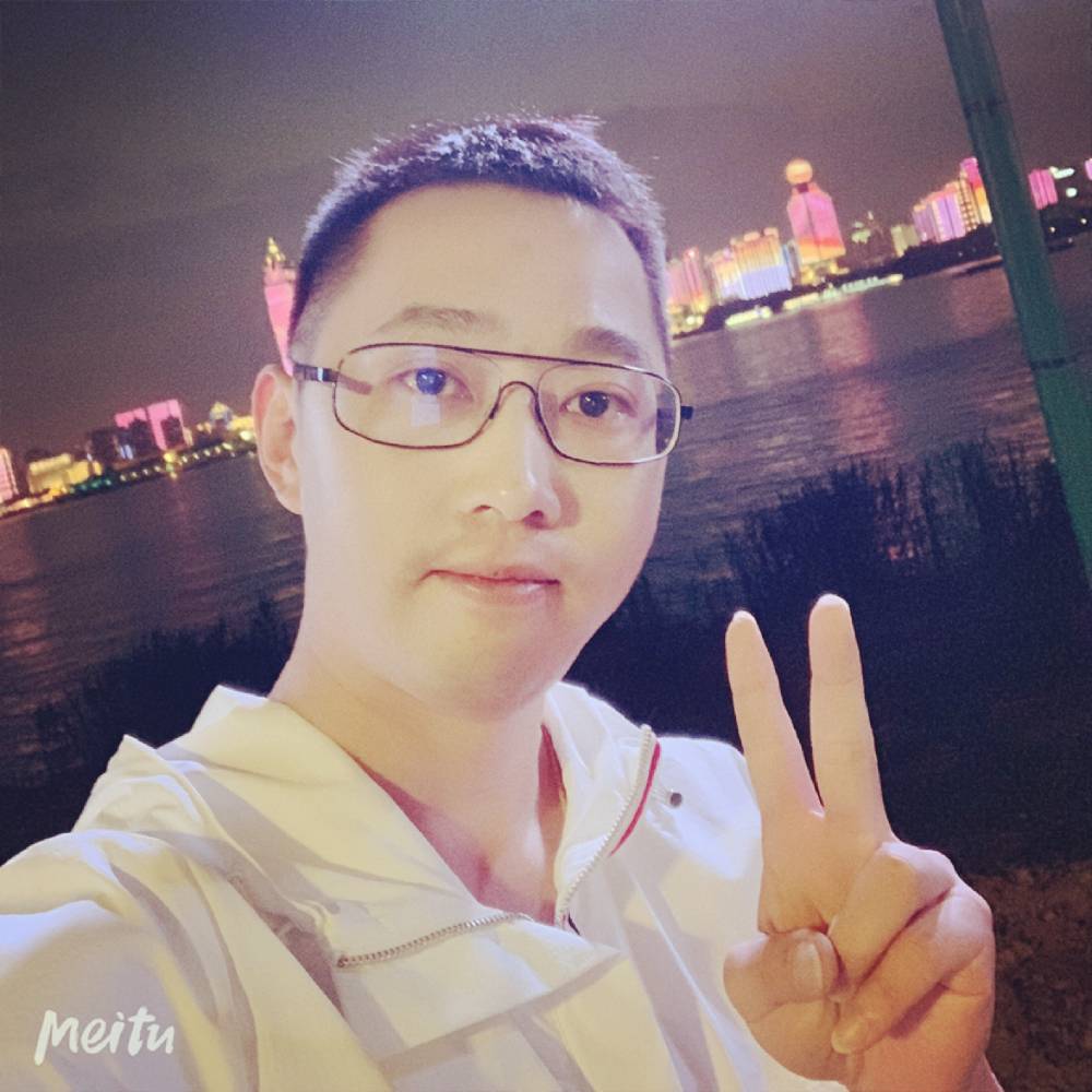 自信邂逅音响的照片