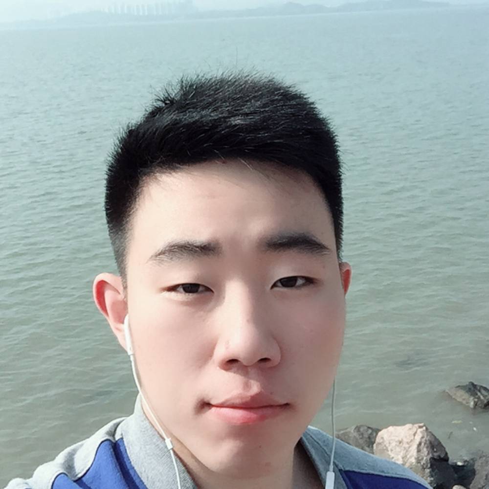 下着雨的夜的照片