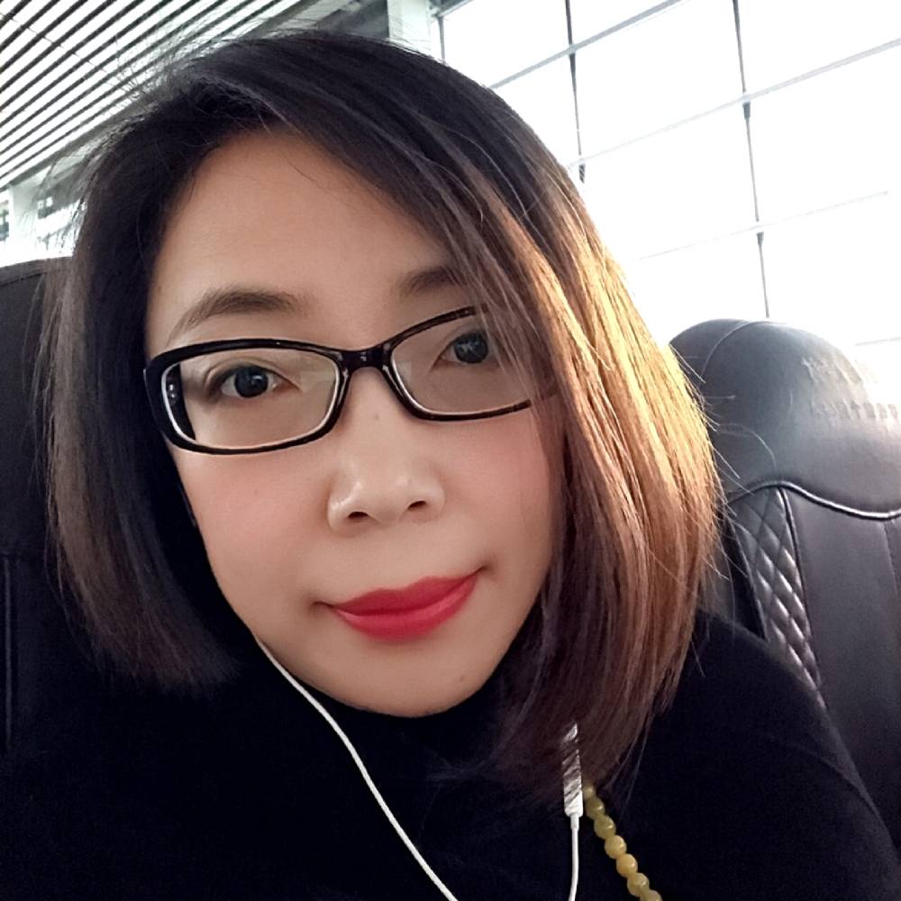 善良单身女的照片