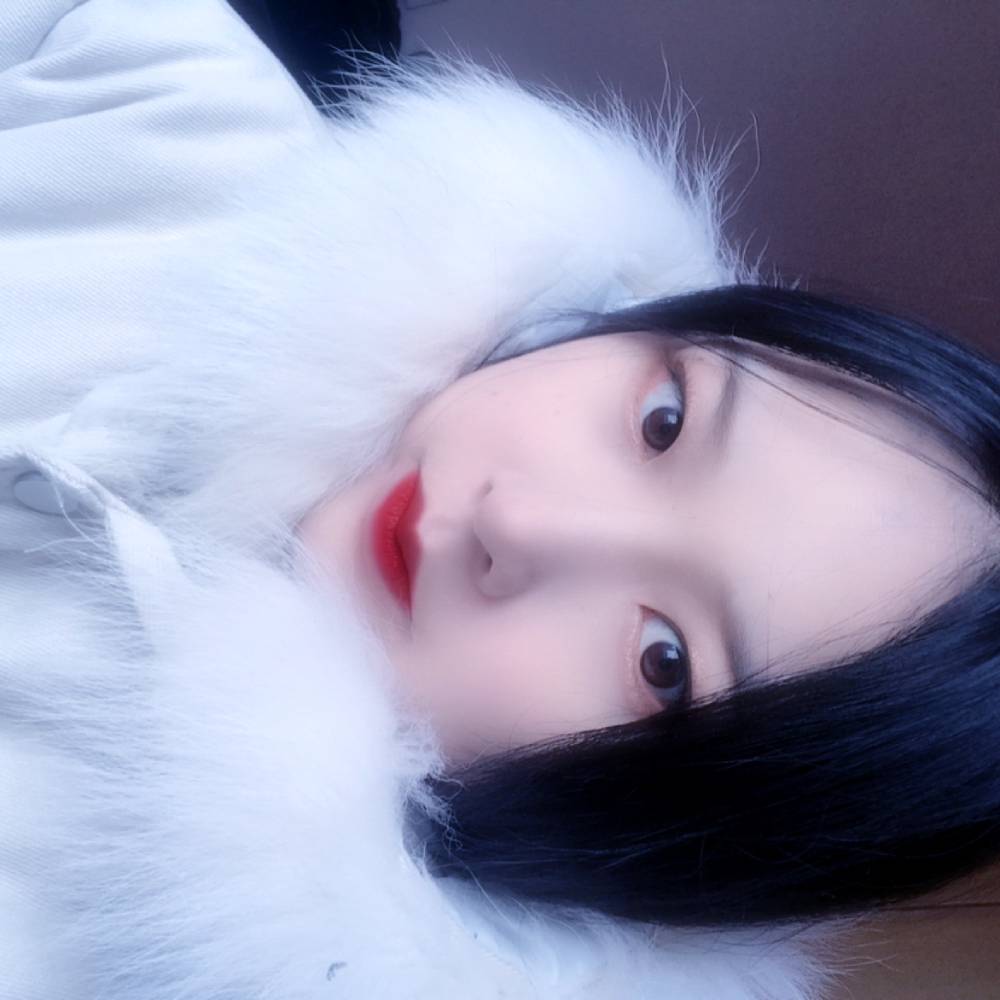 人丑嘴笨。的照片
