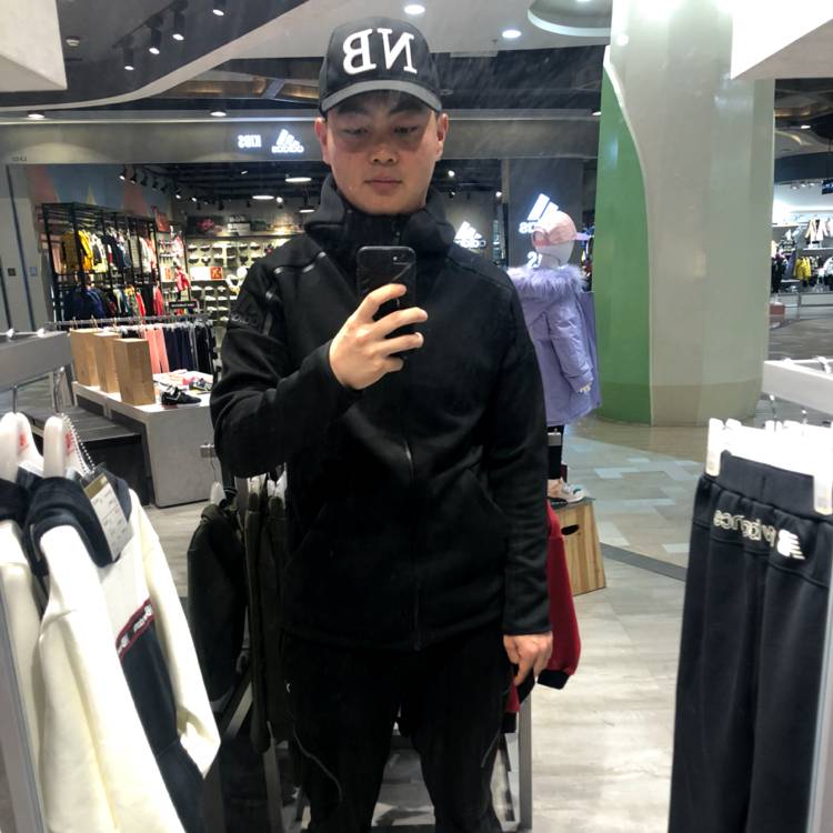 贪玩蹁跹海燕的照片