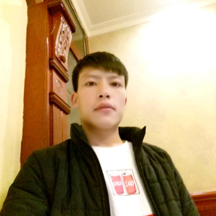 小鸭子蹙眉靓丽的照片