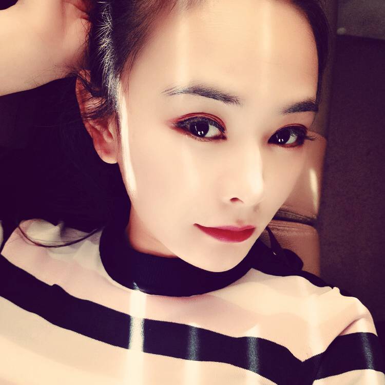 妍青的照片