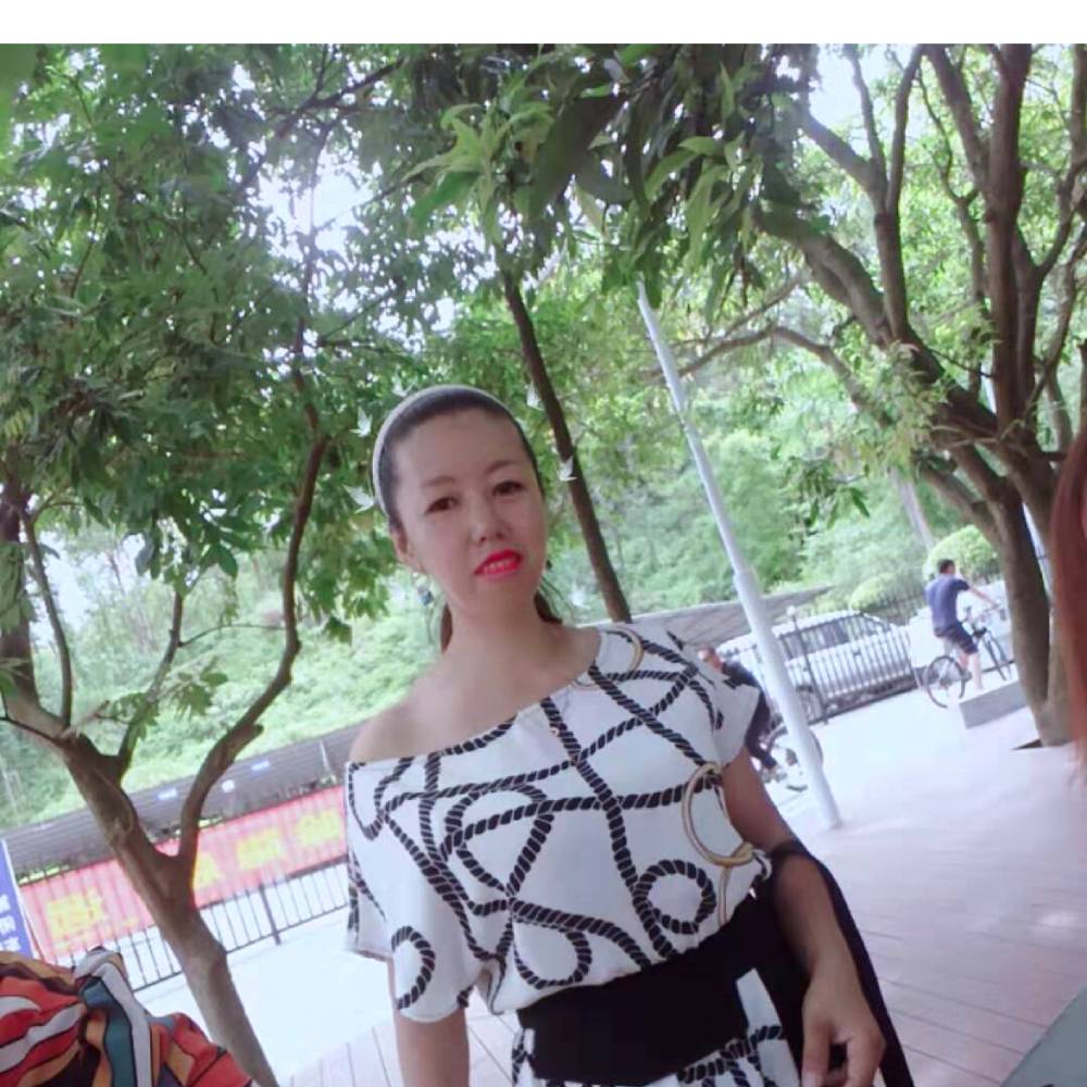 正直踢陌颜的照片