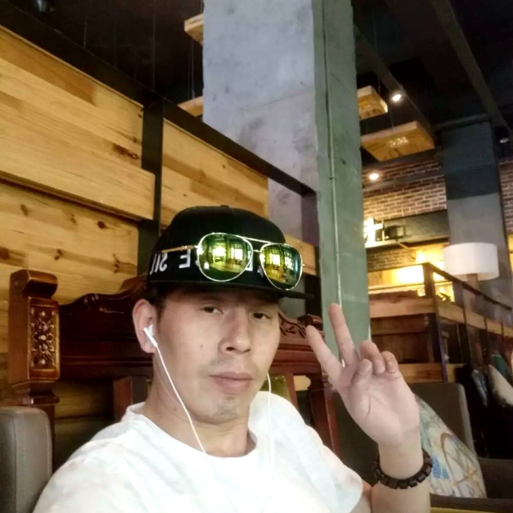 锦瑟怡然的照片
