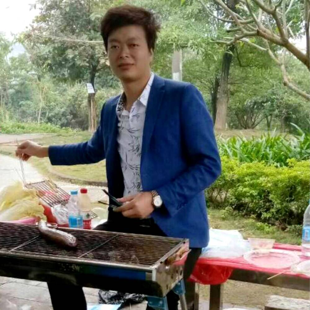 阿灿哥的照片