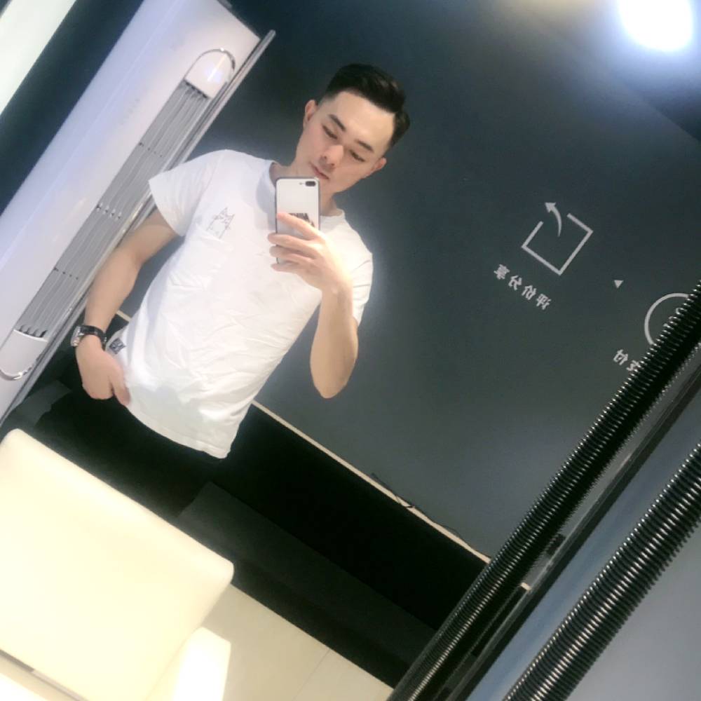 L先生..的照片