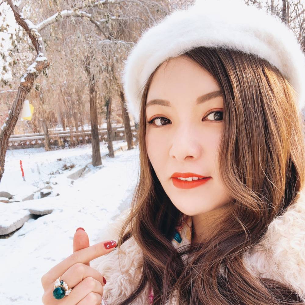 苏莉安娜的照片
