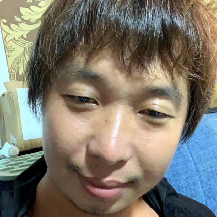 简洪潮的照片