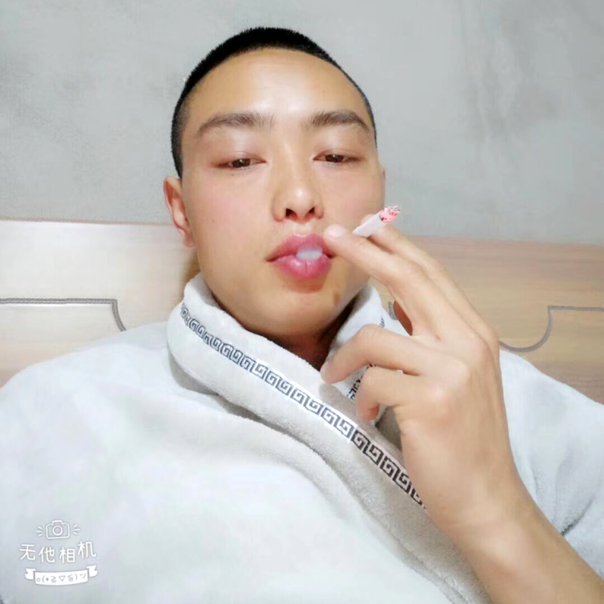 钢笔倾心冷傲的照片