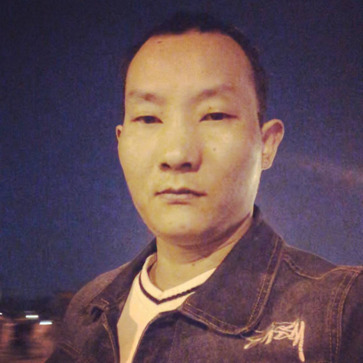 独寂爱大嫂的照片