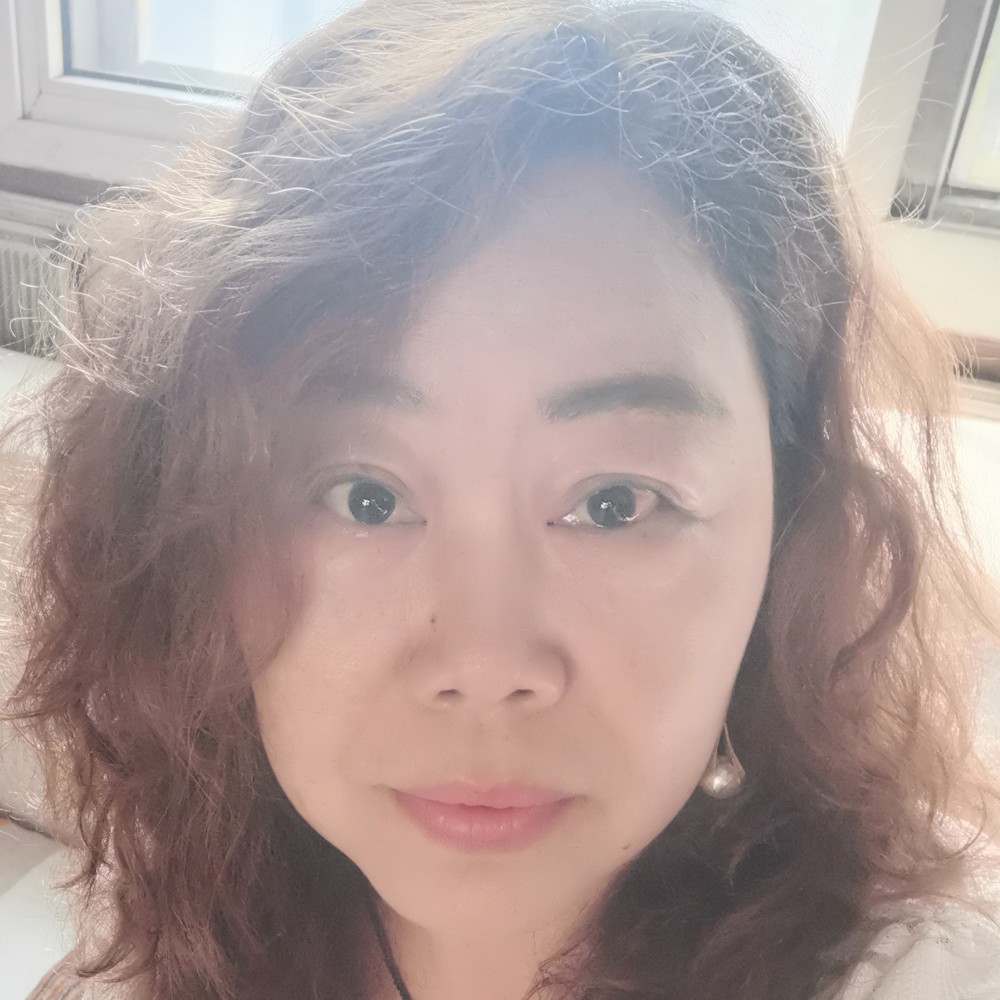 包容漫步月饼的照片