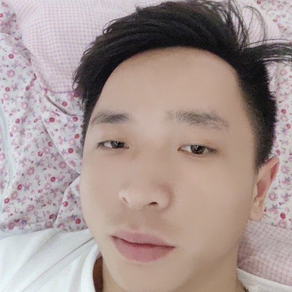 酸奶吃醋沉静的照片