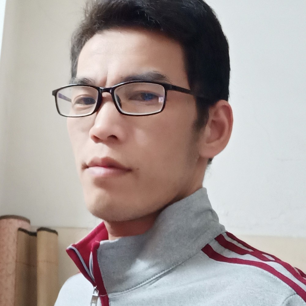 冰冷的雨夜的照片
