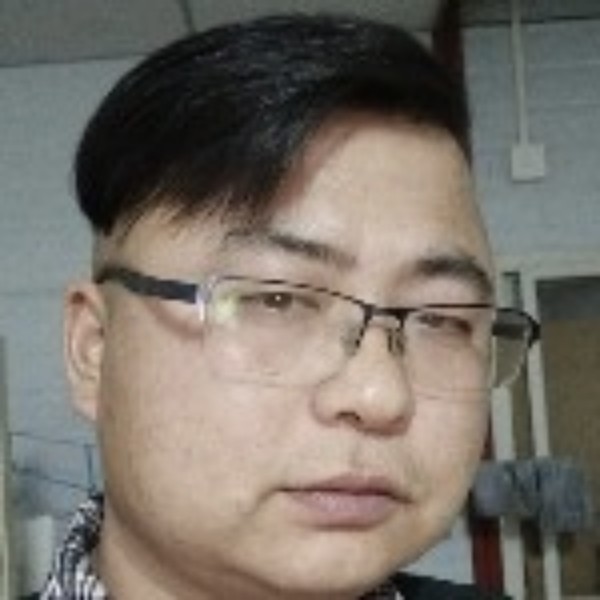 浅陌的结实的照片