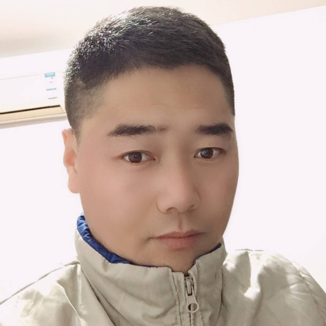 翩飞邂逅茉莉的照片