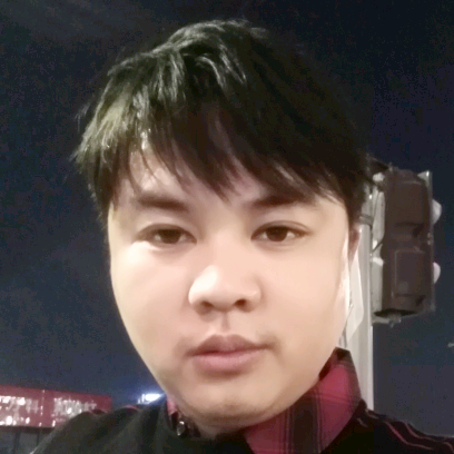 醉月挽手怕黑的照片