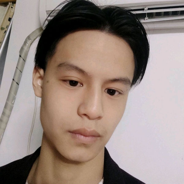 现代有逐风的照片
