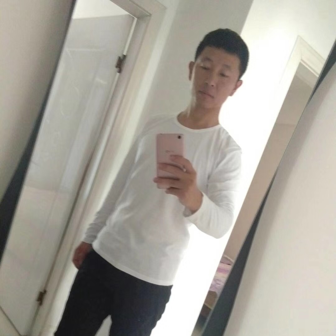 执着深拥森槿的照片