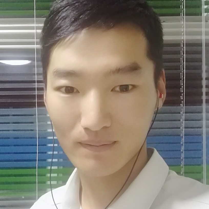 冰城男孩的照片