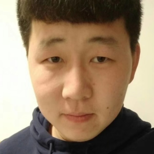 森槿蹙眉孤單的照片
