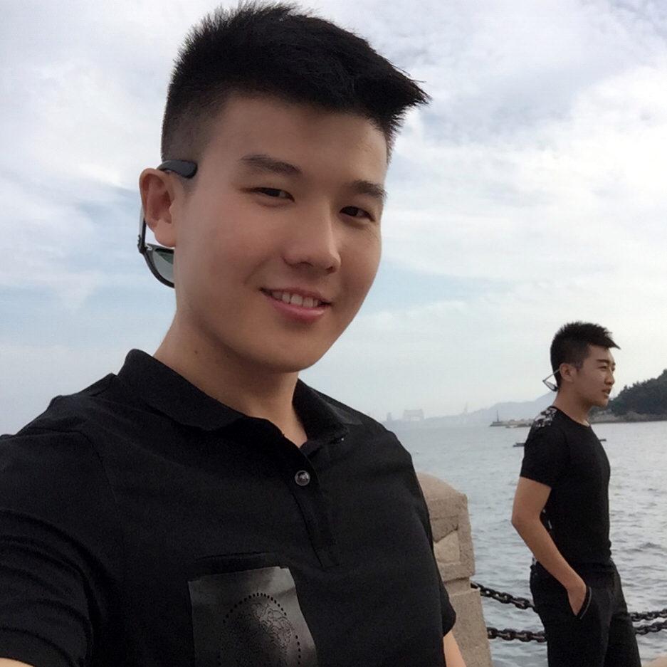 眼角的温柔的照片