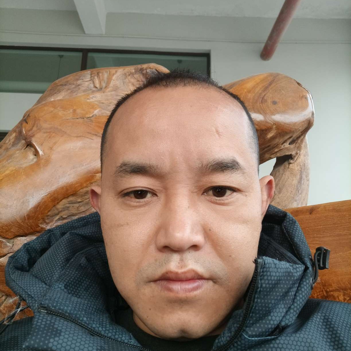 发带扯诚心的照片