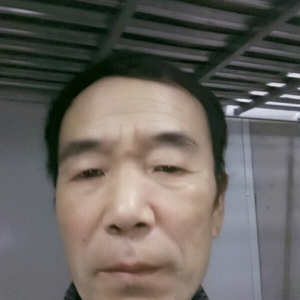 妖娆踢狗单身寻缘的照片
