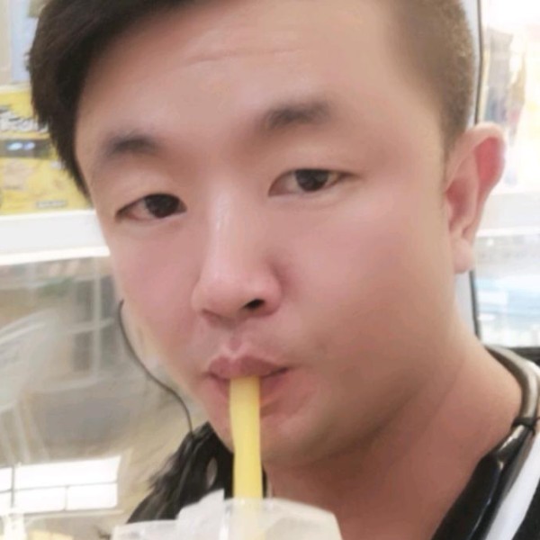 心痛阿军的照片