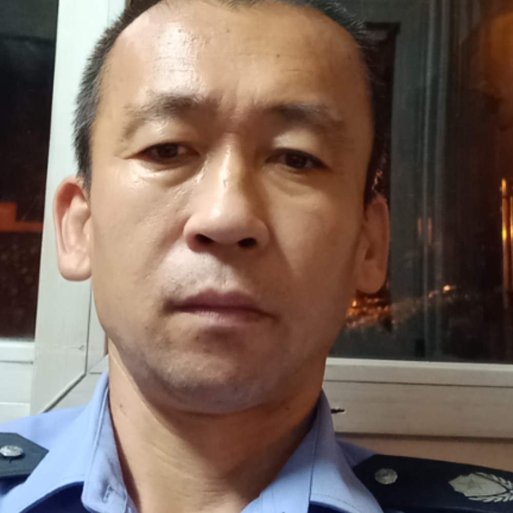 水影踢愉快的照片